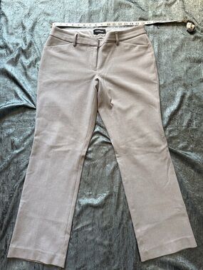 Express Editor Barely Boot Low Rise Pants 10 short